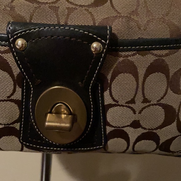 Coach purse - Picture 2 of 15
